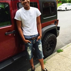 Meet your Posher, Devin